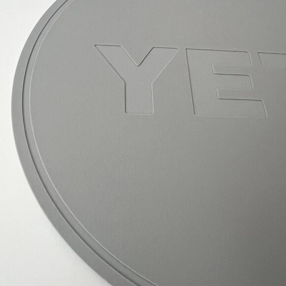 NWT YETI Tank 45 Grey UV Resistant Ice Bucket Lid- Cutting Board, Extra Seating - Picture 3 of 11
